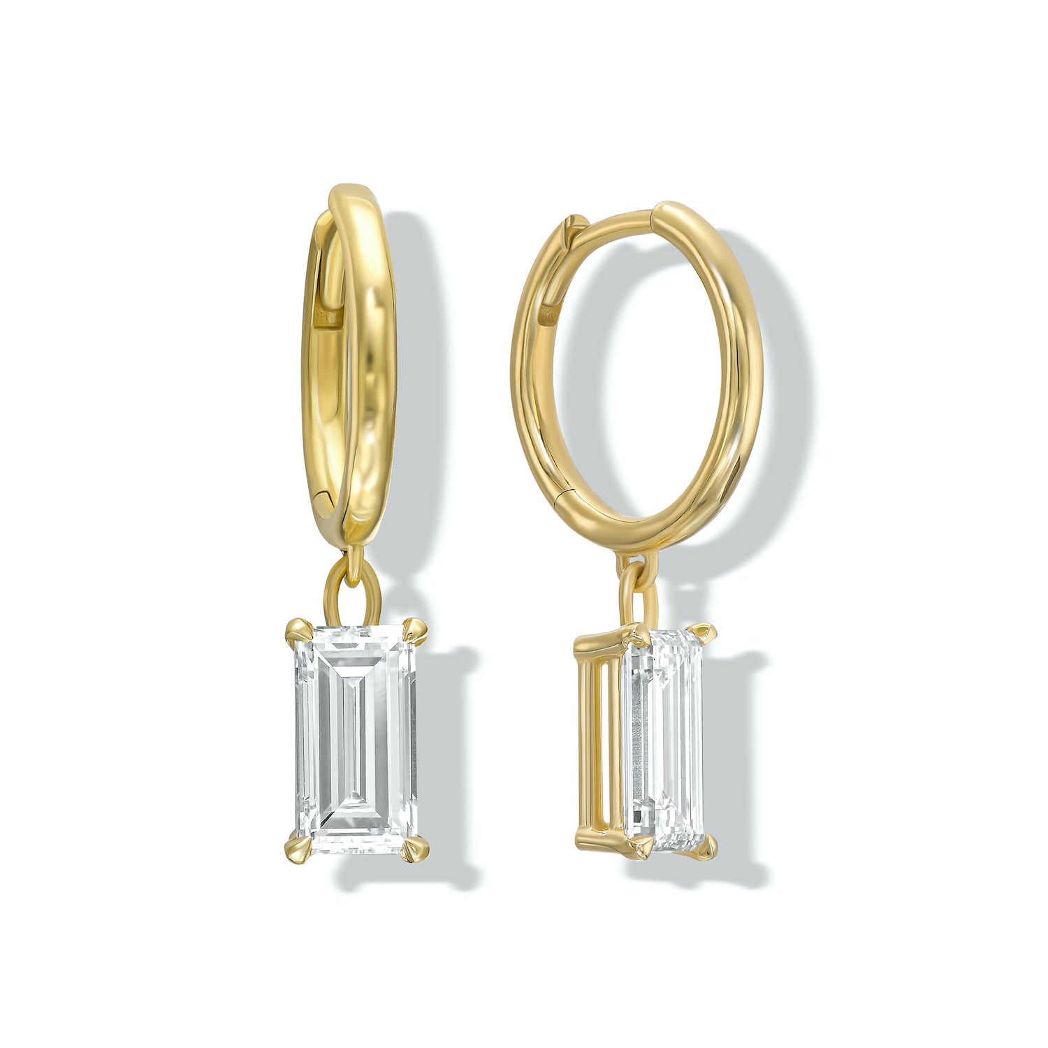 עגילי אקו מזהב צהוב – יהלומי בגט בעיצוב סולידי ואלגנטי