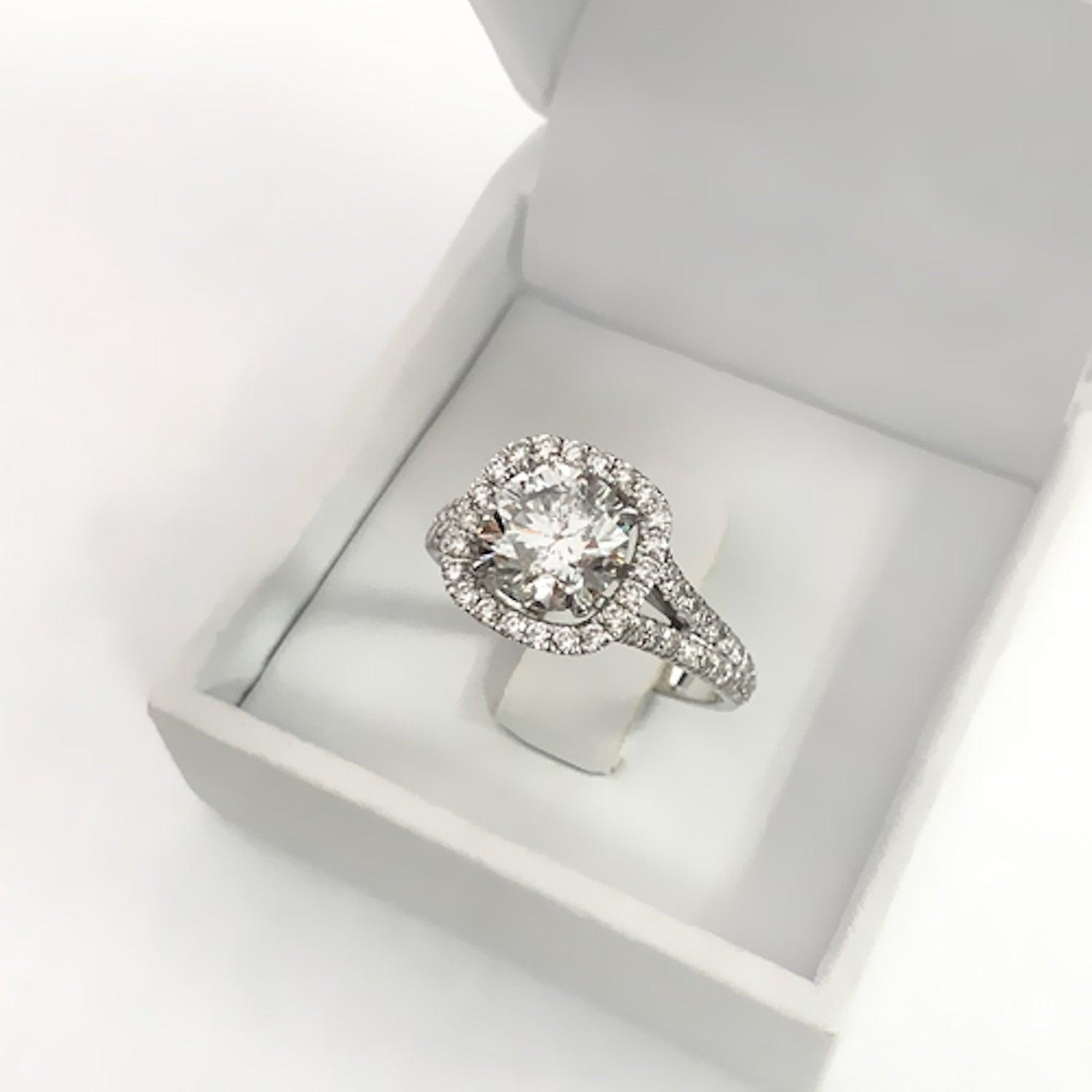 אירוסין ורסאי מעבדה - levys-jewelry