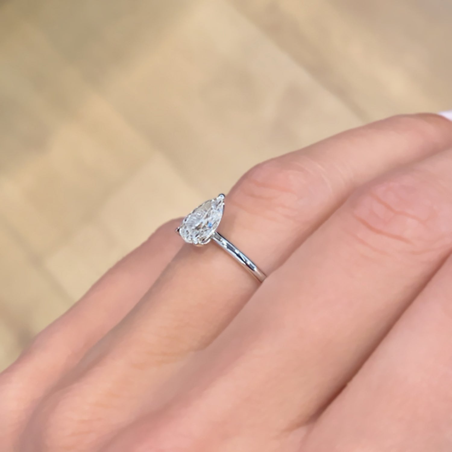 טבעת רודוס – מבט נוסף על היד, טבעת יהלום טיפה זוהרת ביומיום