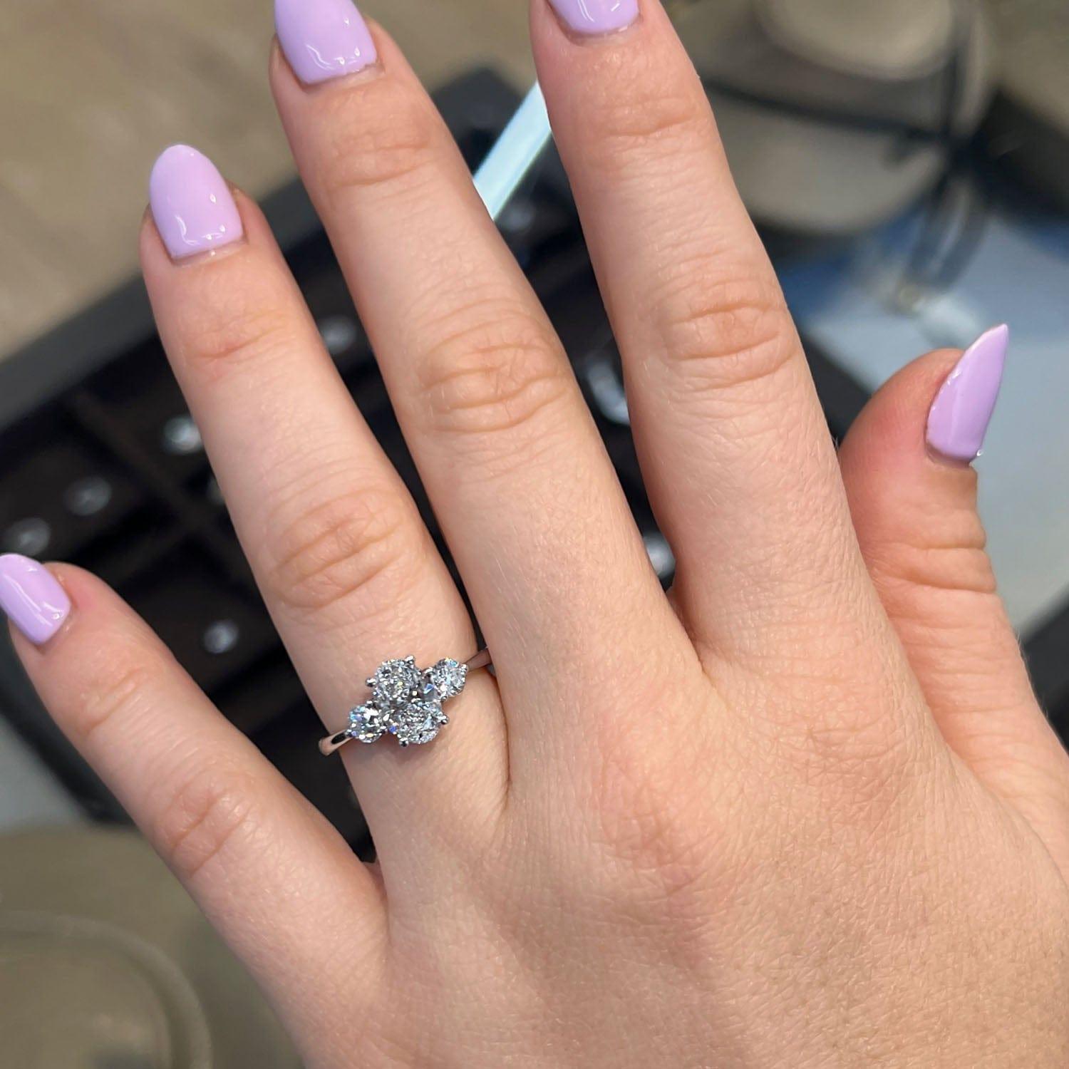 אירוסין בורה בורה מעבדה - levys-jewelry