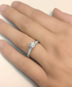 טבעת אירוסין, טבעת אירוסין מיוחדת, טבעתאירוסין זהב לבן, טבעת יהלום, הצעת נישואין, לויס תכשיטים, טבעת נישואין בורסה