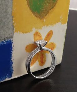 טבעת אירוסין פרי